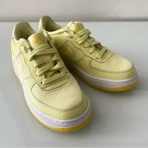 Nike Air Force 1 LV8 GS Citron tint / White Sneakers 5.5Y